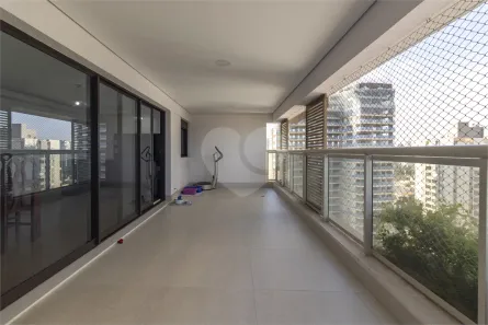 Apartamento com 2 Quartos à venda, 137m² no Jardim das Acácias, São Paulo