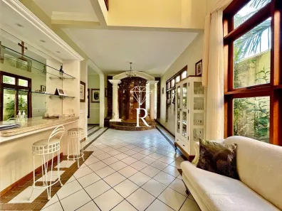 Casa com 5 Quartos para alugar, 320m² no Balneário, Florianópolis