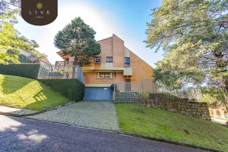 Casa com 4 Quartos à venda, 235m² no Pilarzinho, Curitiba