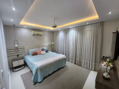 Casa de Condomínio com 4 Quartos para alugar, 279m² no Recreio dos Bandeirantes, Rio de Janeiro