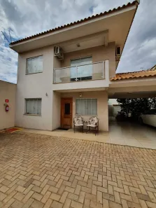 Casa de Condomínio com 3 Quartos à venda, 170m² no Chácara Cachoeira, Campo Grande