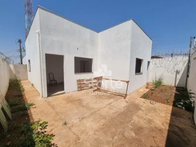 Casa com 2 Quartos à venda, 64m² no São Jorge, Uberlândia