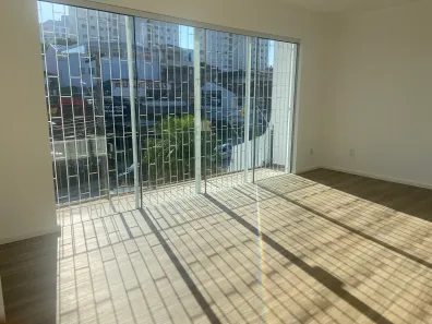 Imóvel Comercial com 11 Quartos para alugar, 400m² no Capoeiras, Florianópolis