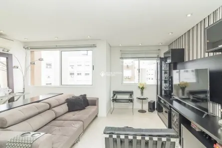 Apartamento com 2 Quartos à venda, 65m² no Vila Ipiranga, Porto Alegre