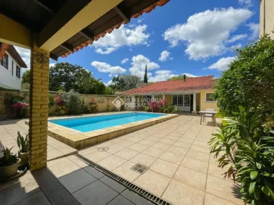 Casa com 3 Quartos à venda, 230m² no Ipanema, Porto Alegre