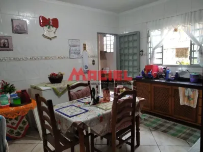 Casa com 4 Quartos à venda, 195m² no Jardim Satélite, São José dos Campos