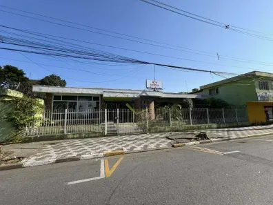 Imóvel Comercial com 3 Quartos para alugar, 400m² no Vila São Jorge, Suzano