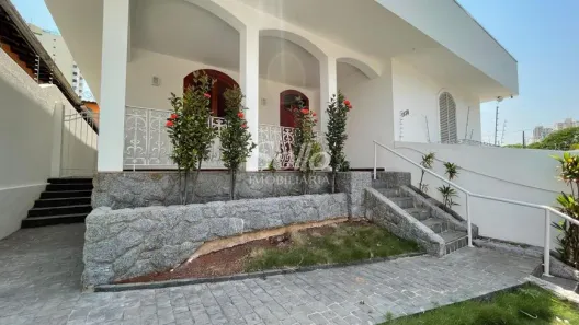 Imóvel Comercial à venda, 371m² no Centro, Uberlândia