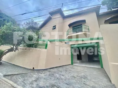 Sobrado com 8 Quartos para alugar, 353m² no Cidade São Francisco, São Paulo