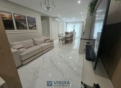 Apartamento com 2 Quartos à venda, 79m² no Centro, Camboriú