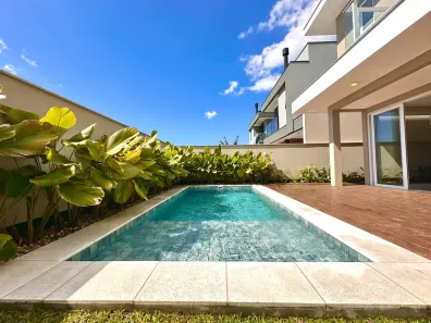 Casa com 3 Quartos à venda, 237m² no Lagoa da Conceição, Florianópolis