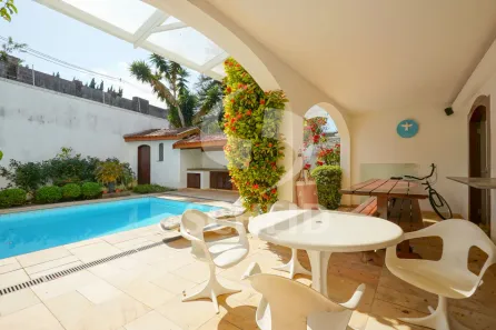 Casa com 5 Quartos à venda, 600m² no Vila Tramontano, São Paulo
