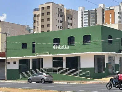 para alugar, 710m² no Saraiva, Uberlândia