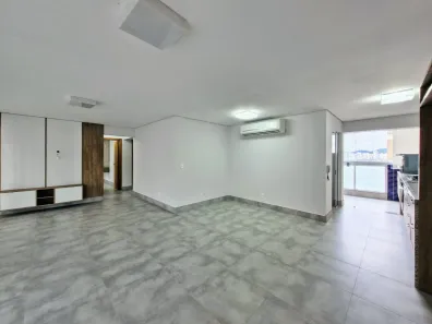 Apartamento com 3 Quartos à venda, 149m² no Jardim Las Palmas, Guarujá