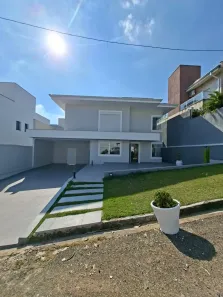 Sobrado com 4 Quartos para alugar, 200m² no Parque 9 de Julho, São Roque