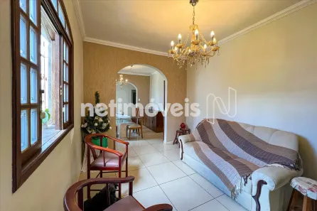 Casa com 3 Quartos à venda, 400m² no Cachoeirinha, Belo Horizonte