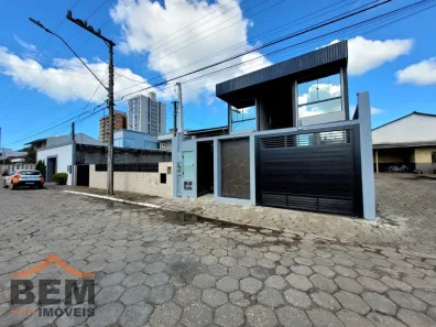 Kitnet com 1 Quarto para alugar, 20m² no São Judas, Itajaí