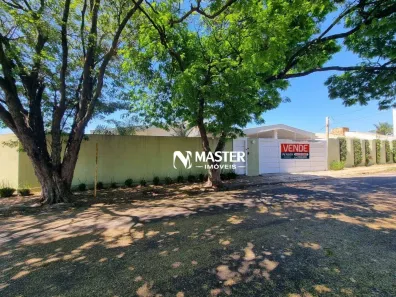 Casa com 4 Quartos à venda, 550m² no Jardim Acapulco, Marília