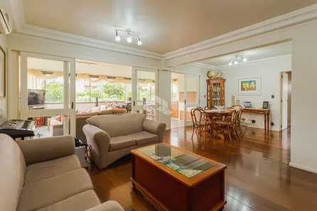 Apartamento com 3 Quartos à venda, 180m² no Chácara das Pedras, Porto Alegre
