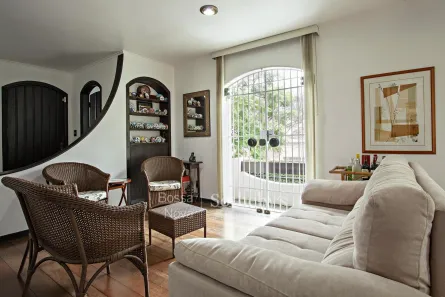 Casa com 3 Quartos à venda, 219m² no Alto de Pinheiros, São Paulo