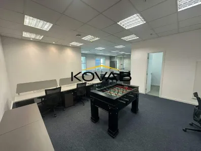 Sala Comercial para alugar, 145m² no Vila Gertrudes, São Paulo