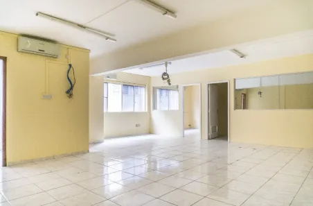 Sala Comercial à venda, 107m² no Centro Histórico, Porto Alegre
