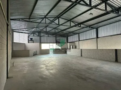 Galpão/Depósito/Armazém para alugar, 698m² no São João Batista (Venda Nova), Belo Horizonte