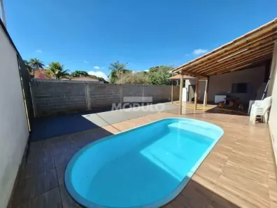 Fazenda/Sítio com 5 Quartos à venda, 100m² no Morada Nova, Uberlândia