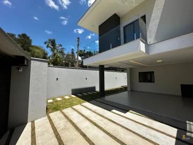 Sobrado com 3 Quartos à venda, 199m² no América, Joinville