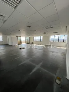 Sala Comercial à venda, 300m² no Parque Industrial Tomas Edson, São Paulo