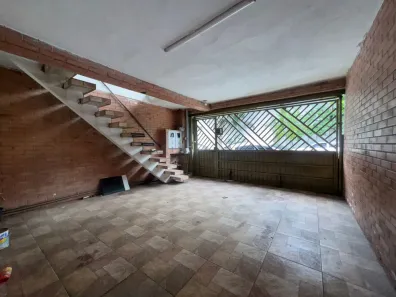 Sobrado com 4 Quartos à venda, 180m² no Vila Antonieta, São Paulo
