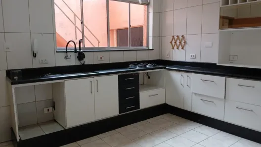 Casa com 3 Quartos à venda, 170m² no Vila Bertioga, São Paulo