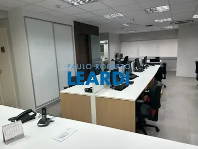 Sala Comercial para alugar, 152m² no Itaim Bibi, São Paulo