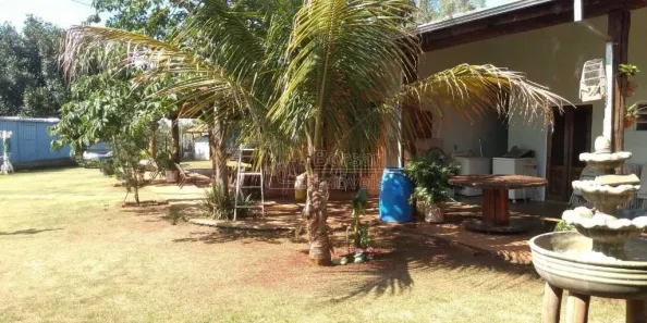 Fazenda/Sítio com 5 Quartos para alugar, 500m² no Jardim Zavanella, Araraquara