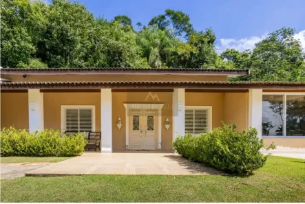 Fazenda/Sítio com 4 Quartos à venda, 674m² no Loteamento Sítios de Santa Clara, Jundiaí
