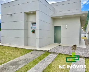 Casa de Condomínio com 3 Quartos para alugar, 160m² no Mar Verde, Caraguatatuba
