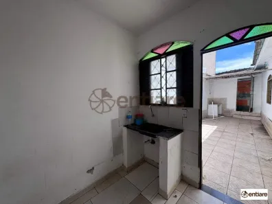 Casa com 1 Quarto para alugar, 70m² no Novo Eldorado, Contagem