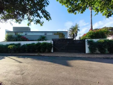Sobrado com 4 Quartos à venda, 449m² no Vila Harmonia, Araraquara