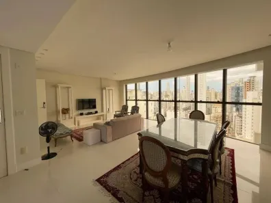 Apartamento com 3 Quartos à venda, 130m² no Centro, Balneário Camboriú