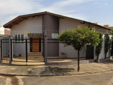 Casa com 4 Quartos à venda, 174m² no Vila Bela Vista, Rio Claro