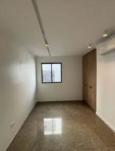 Apartamento com 3 Quartos para alugar, 117m² no Pajuçara, Maceió