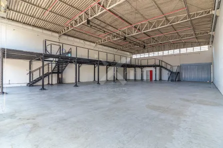 Ponto Comercial para alugar, 429m² no São João, Porto Alegre