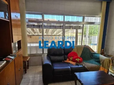 Sobrado com 2 Quartos à venda, 130m² no Vila Scarpelli, Santo André