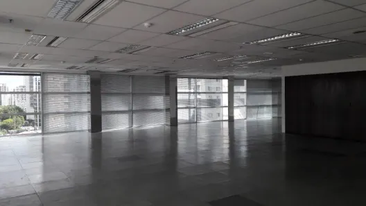 Sala Comercial para alugar, 200m² no Vila Olímpia, São Paulo
