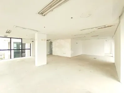 Ponto Comercial para alugar, 150m² no São João, Porto Alegre