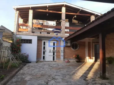 Sobrado com 5 Quartos à venda, 262m² no Vila Atlântica, Caraguatatuba