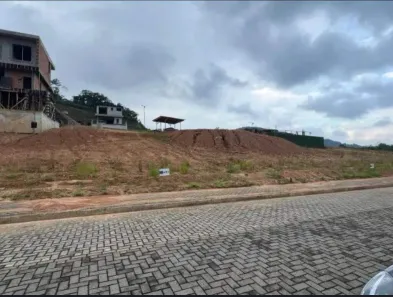 Lote/Terreno à venda, 300m² no Várzea do Ranchinho, Camboriú