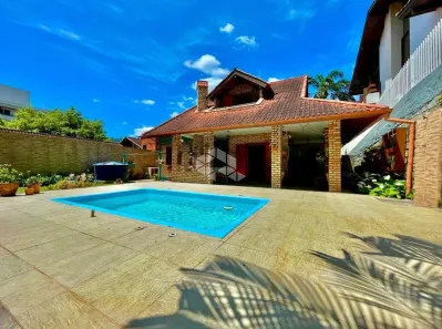 Casa com 4 Quartos à venda, 260m² no João Paulo, Florianópolis
