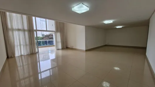 Apartamento com 4 Quartos para alugar, 214m² no Jardim Goiás, Goiânia