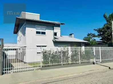 Casa com 5 Quartos à venda, 234m² no Campeche, Florianópolis